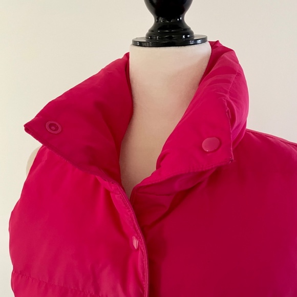 *SOLD* Down Filled Pink Puffer Vest - Sz S - Picture 6 of 10